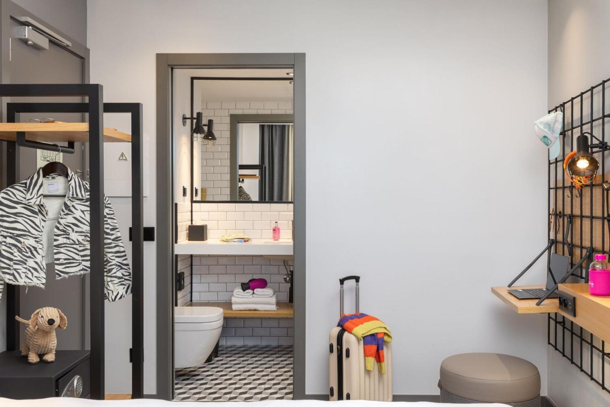 Moxy Lisbon City Exterior photo