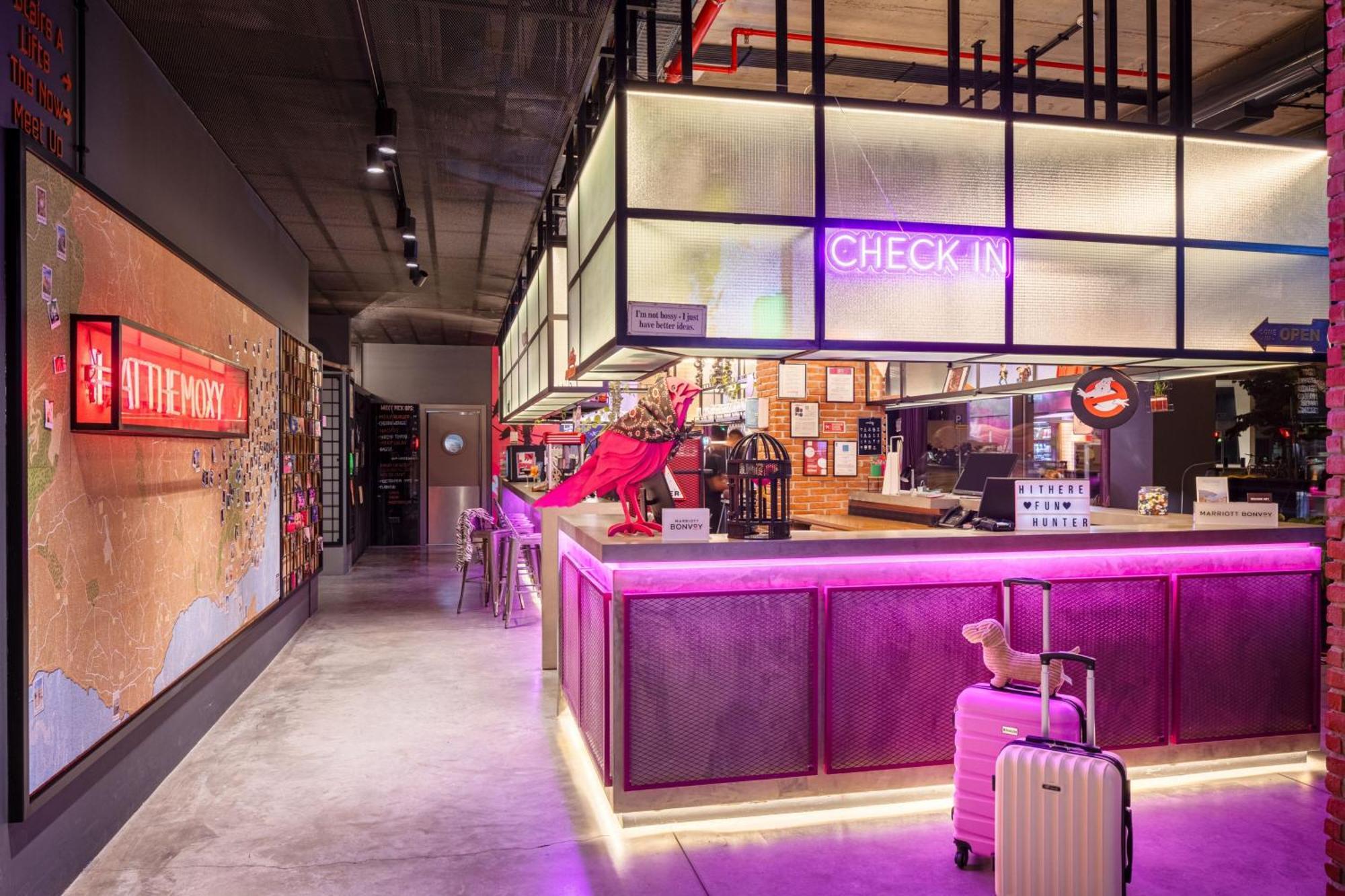 Moxy Lisbon City Exterior photo