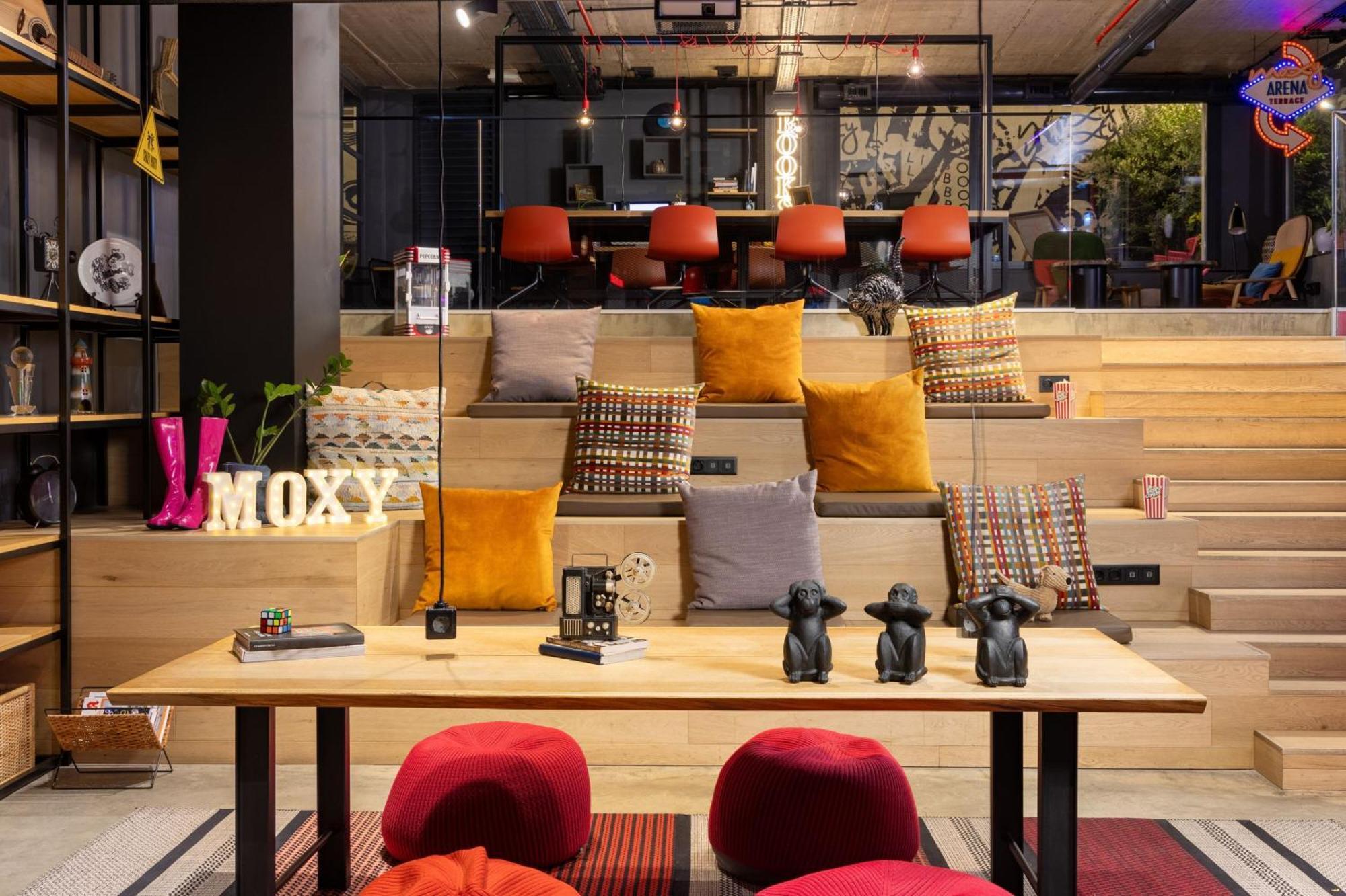 Moxy Lisbon City Exterior photo