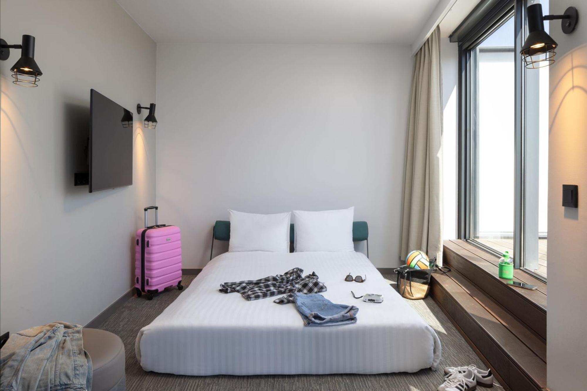 Moxy Lisbon City Exterior photo