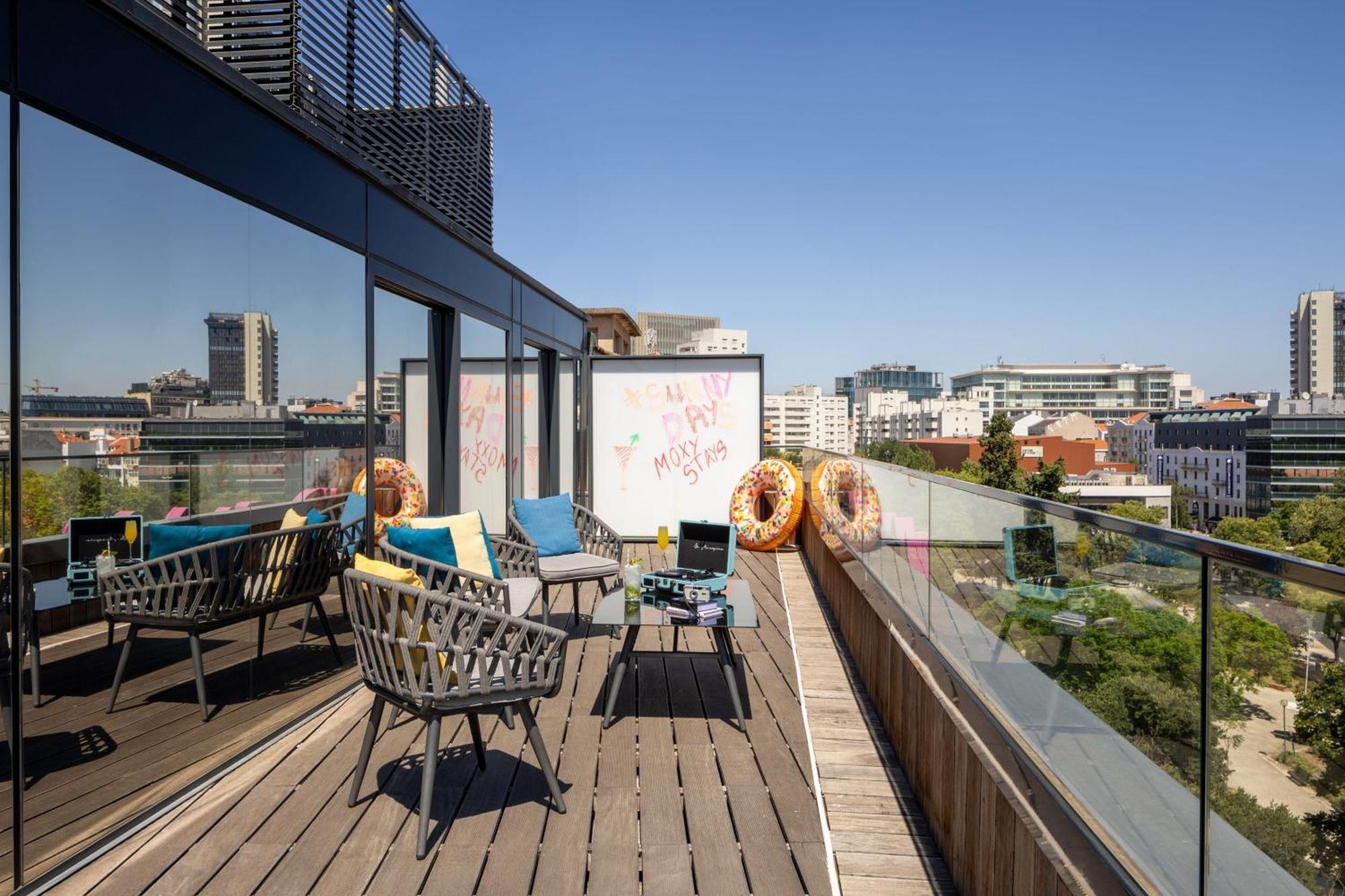 Moxy Lisbon City Exterior photo