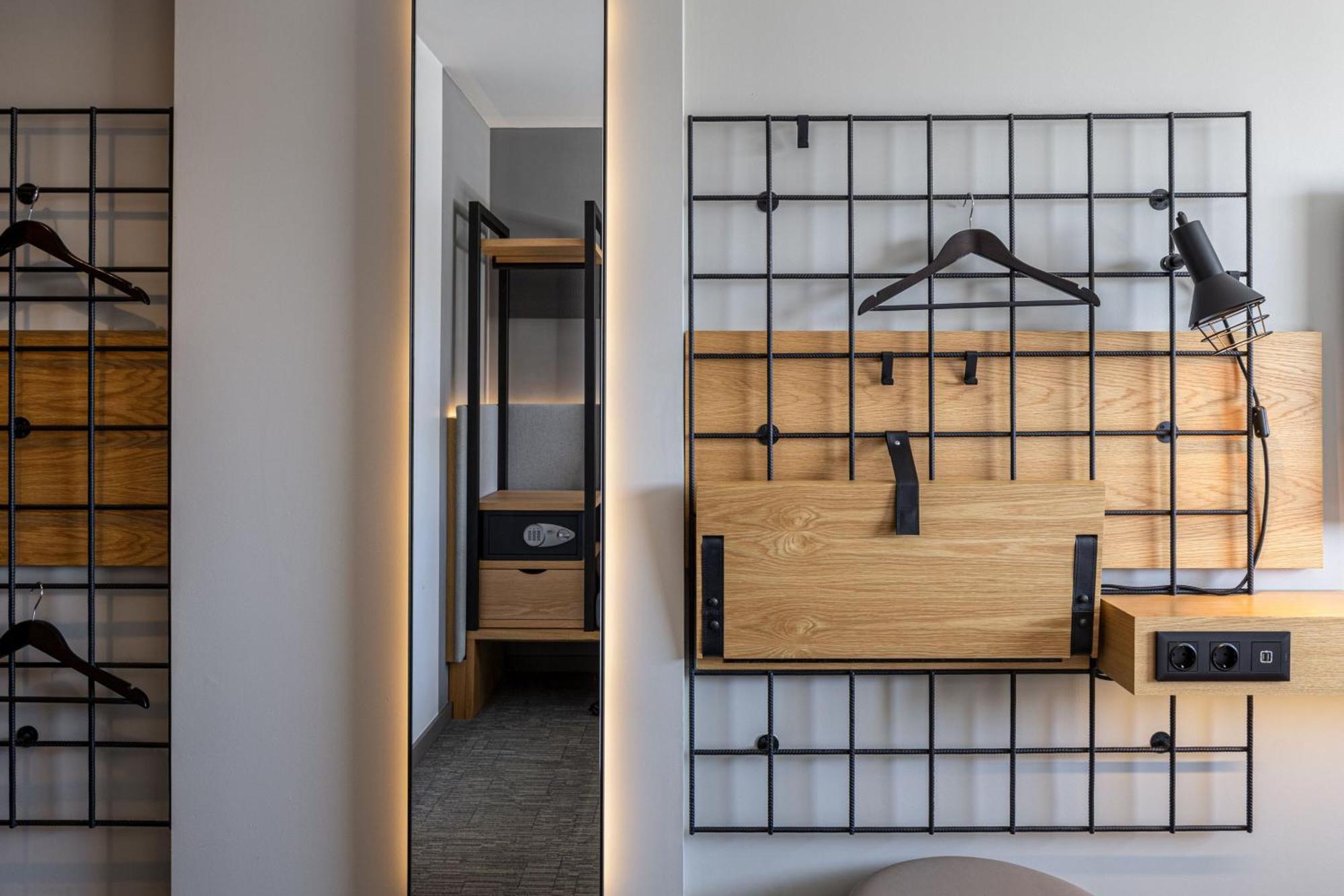 Moxy Lisbon City Exterior photo